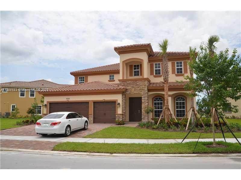 9050 Edgewater Bnd - Photo 1