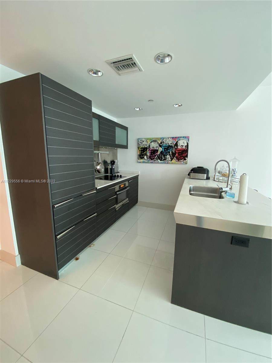200 Biscayne Boulevard Way - Photo 1