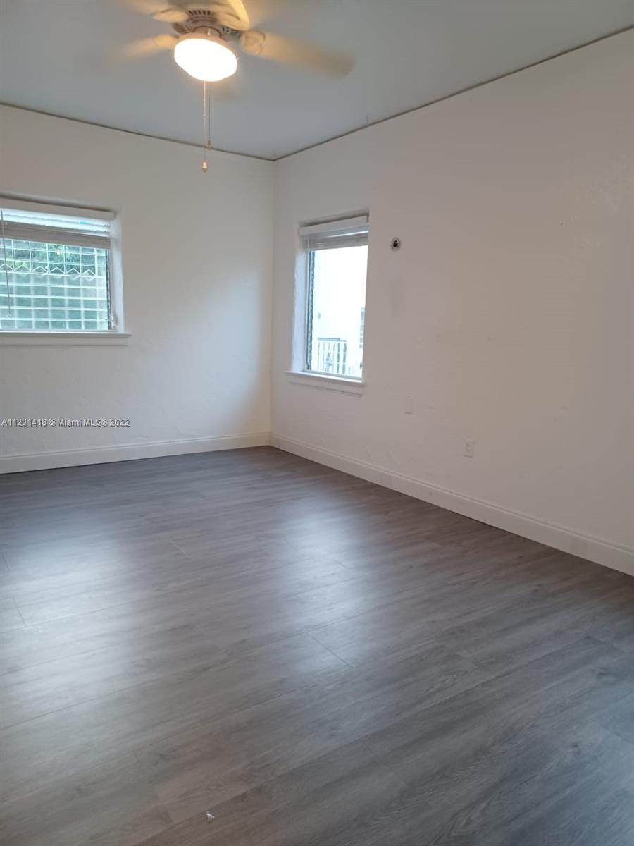 2822 Pine Tree Dr - Photo 1