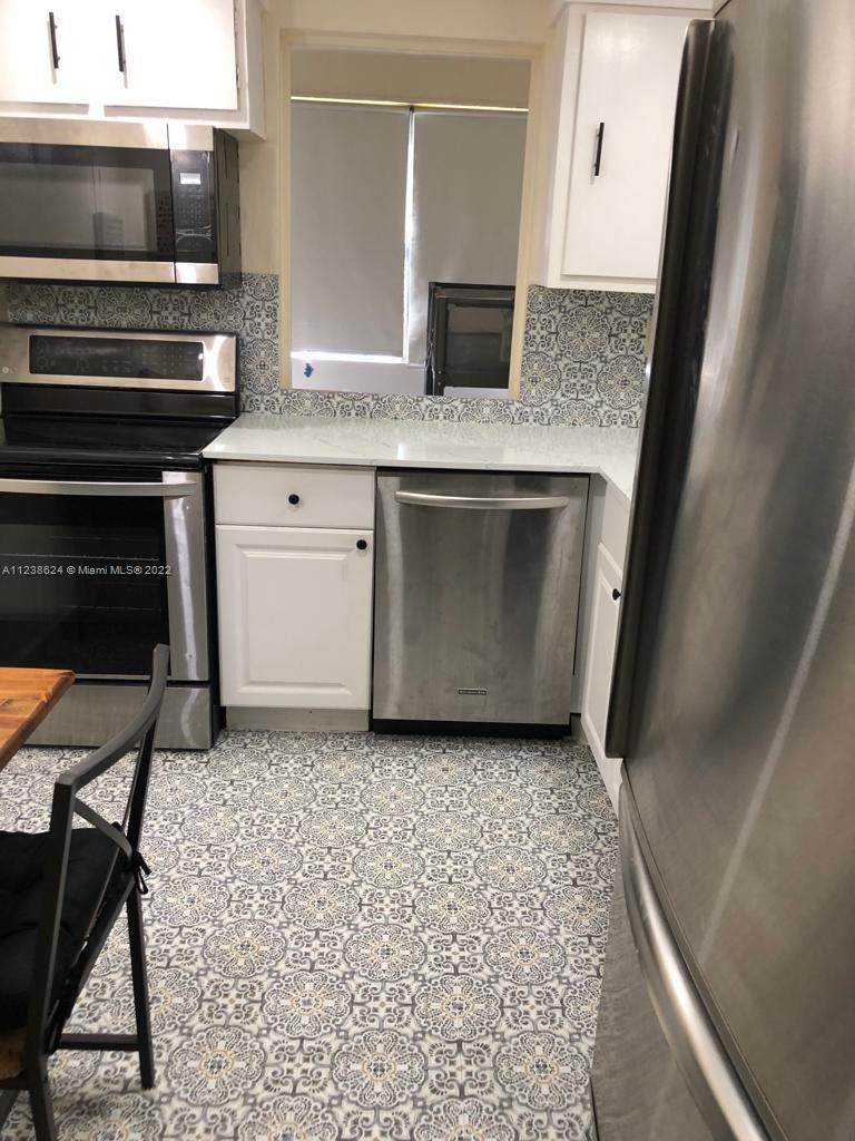 17570 Atlantic Blvd - Photo 1