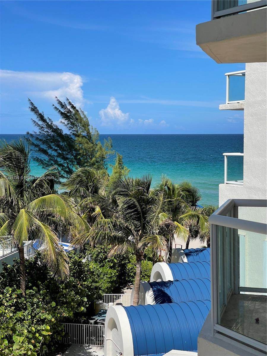 18671 Collins Ave - Photo 1