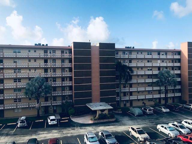 610 12th Ave - Photo 1