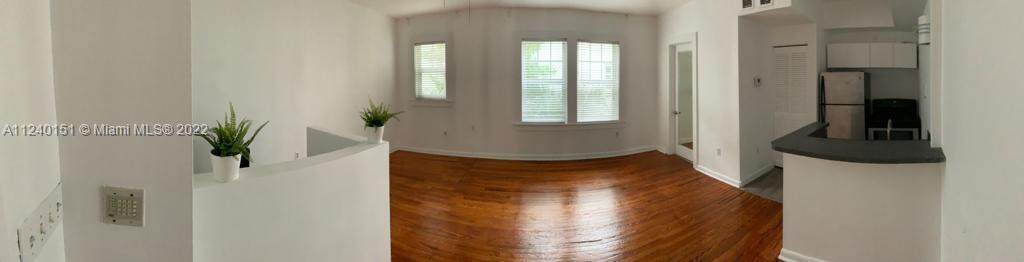536 14th St - Photo 1