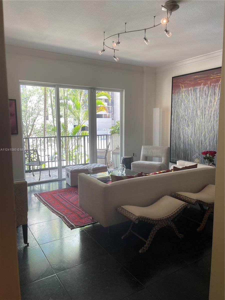 650 Valencia Ave - Photo 1