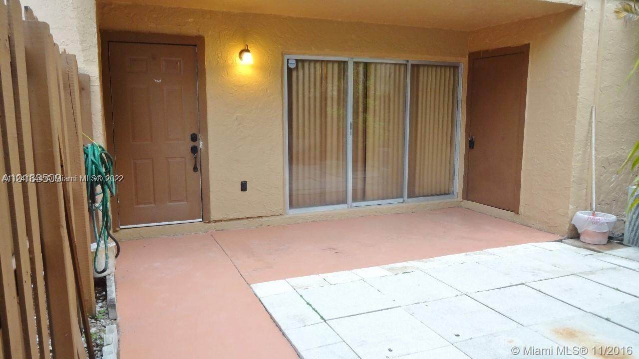 15443 86th Ter - Photo 1