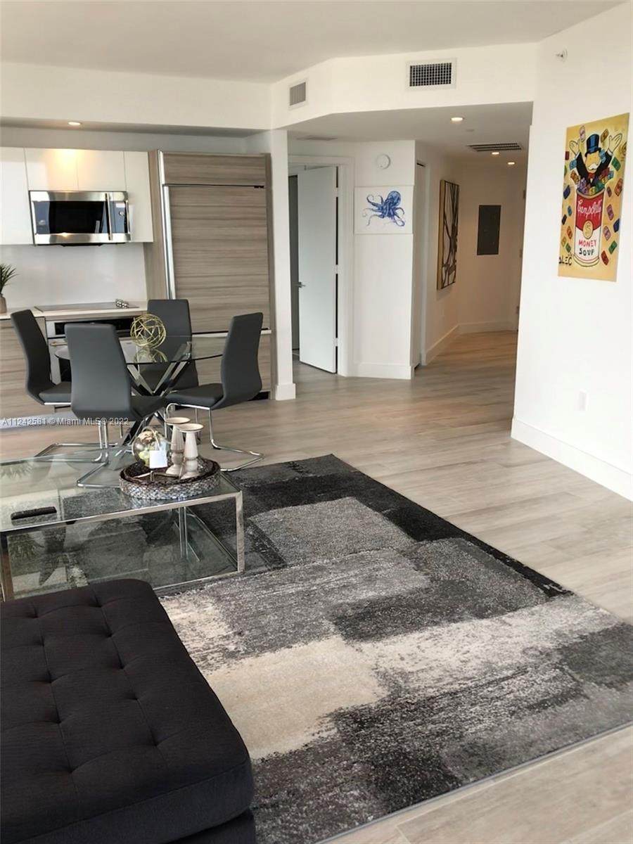 121 34th St - Photo 1