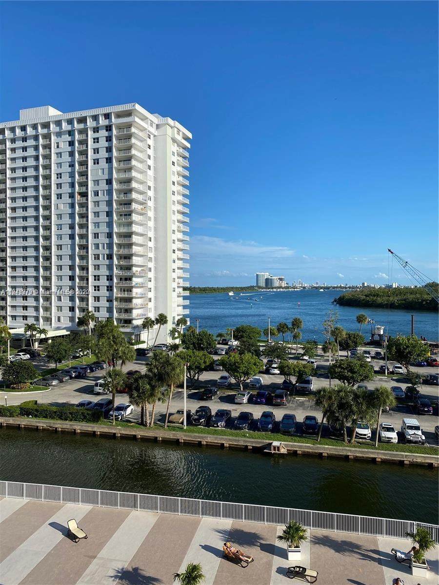 400 Kings Point Dr - Photo 1