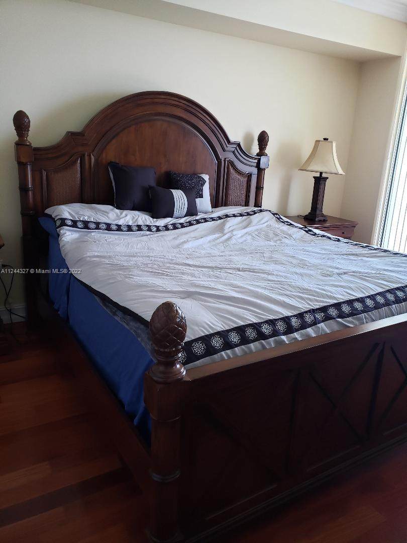 1800 Ocean Dr - Photo 1
