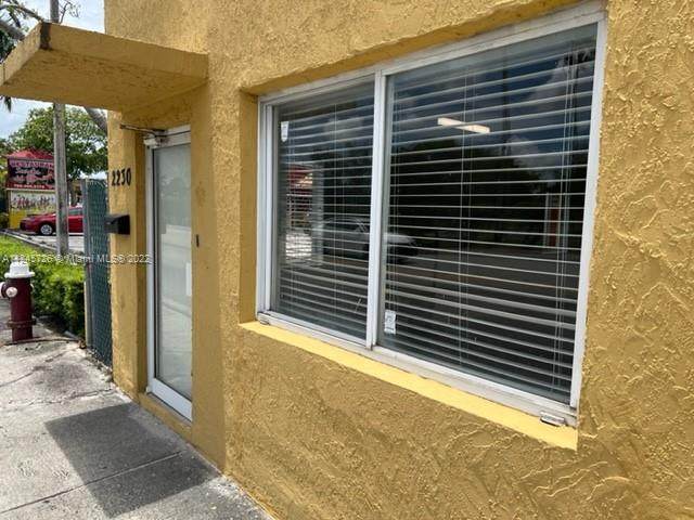 2230 Palm Ave - Photo 1