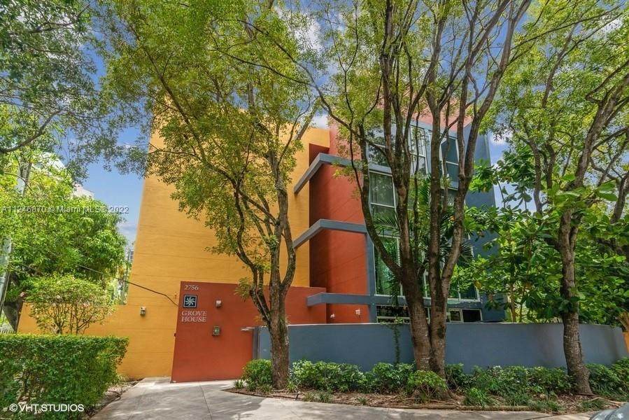 2756 Day Ave - Photo 1