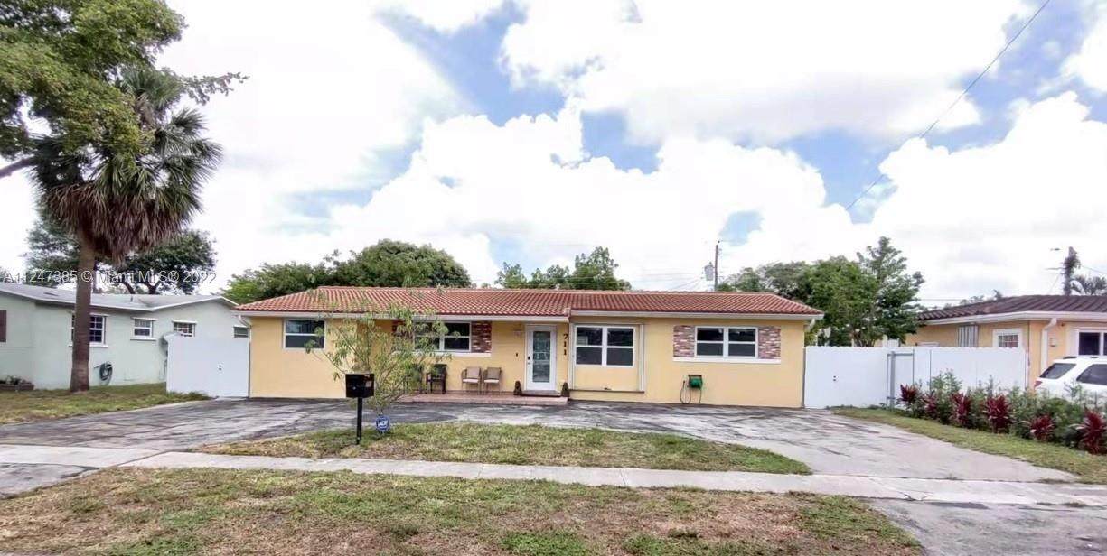 711 69th Way - Photo 1
