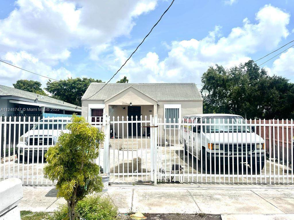 3111 59th St - Photo 1