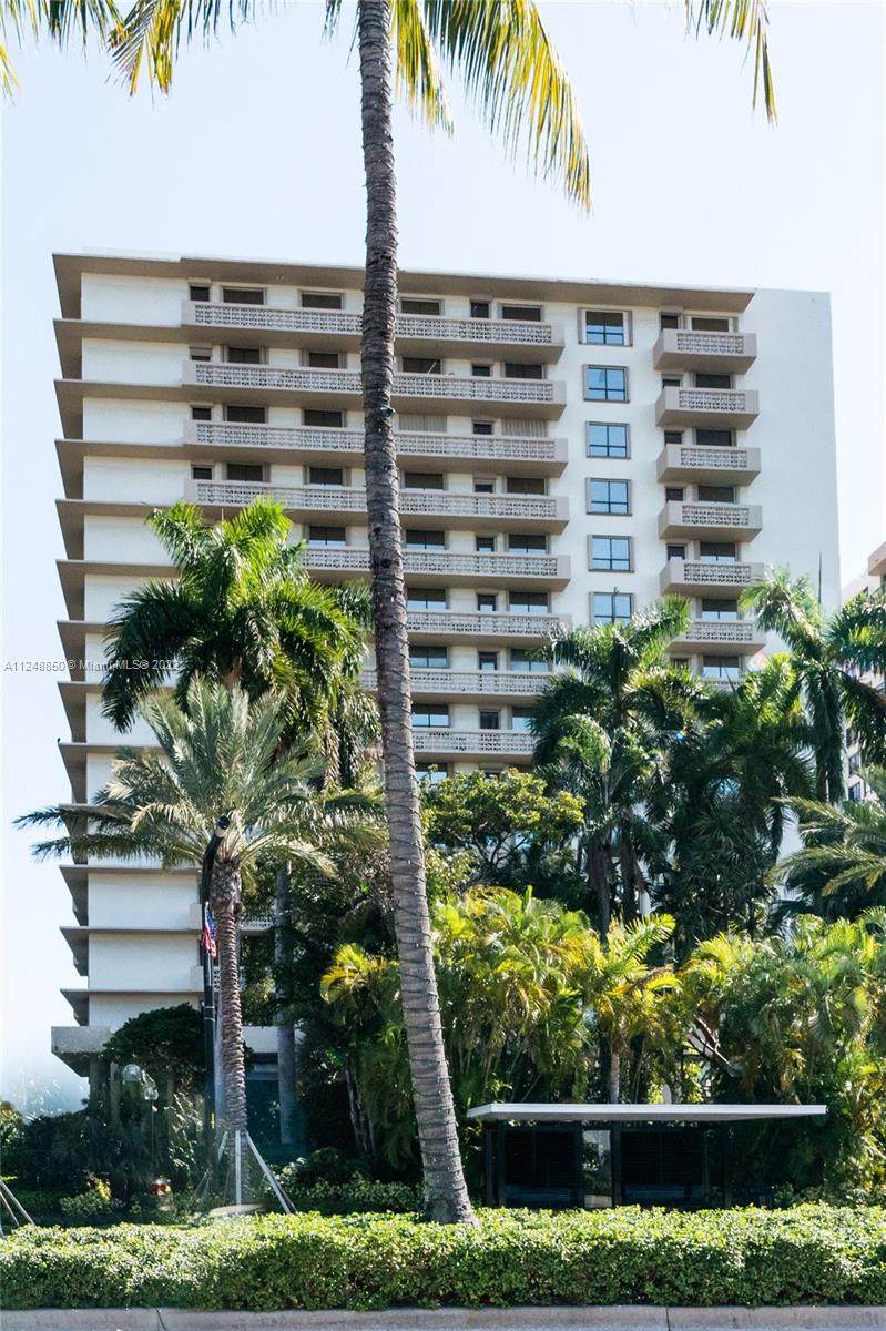 10185 Collins Ave - Photo 1
