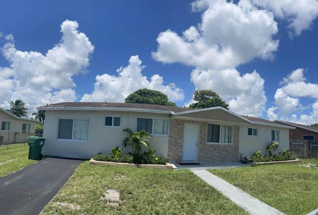 19900 114th Ave - Photo 1