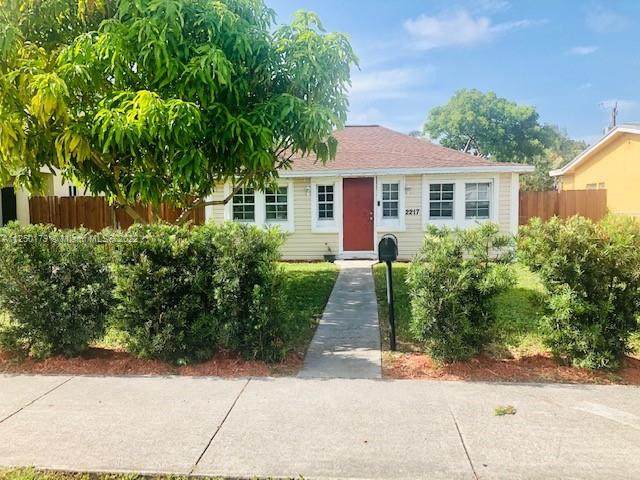 2217 Mckinley St - Photo 1
