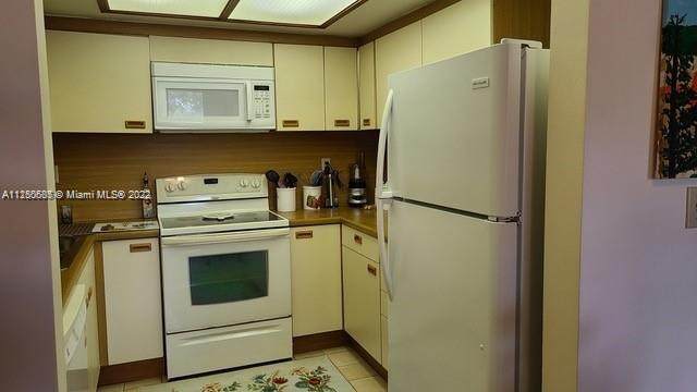 8820 123rd Ct - Photo 1