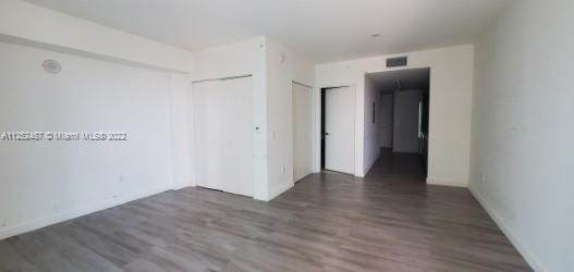 1100 Miami Av - Photo 1