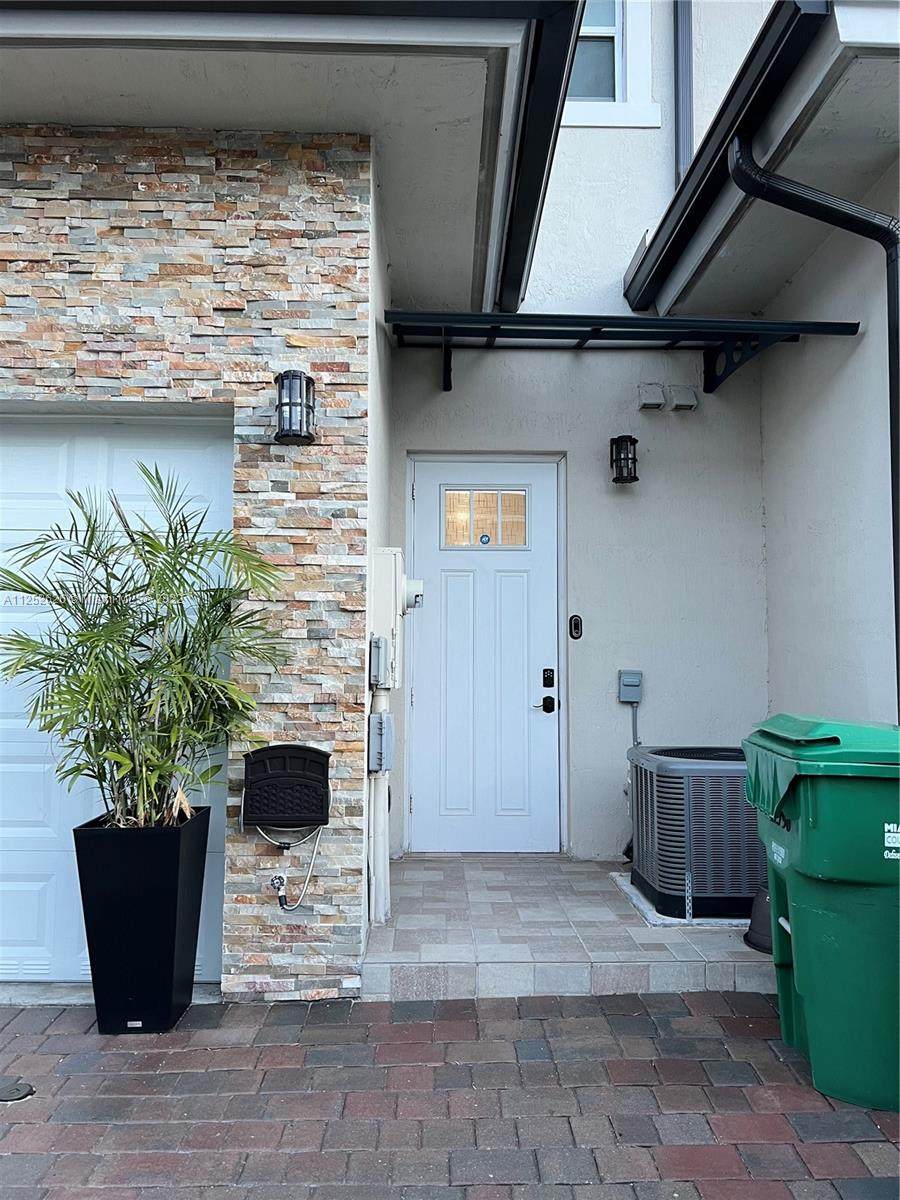 12790 248th St - Photo 1
