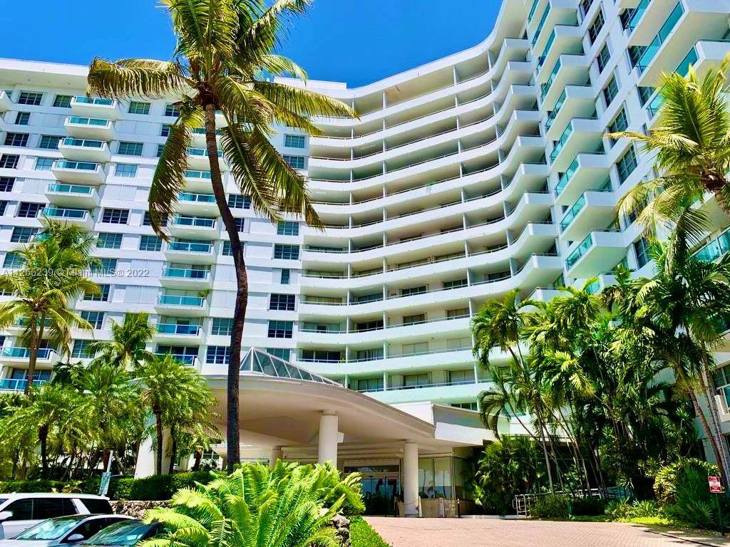 5161 Collins Ave - Photo 1