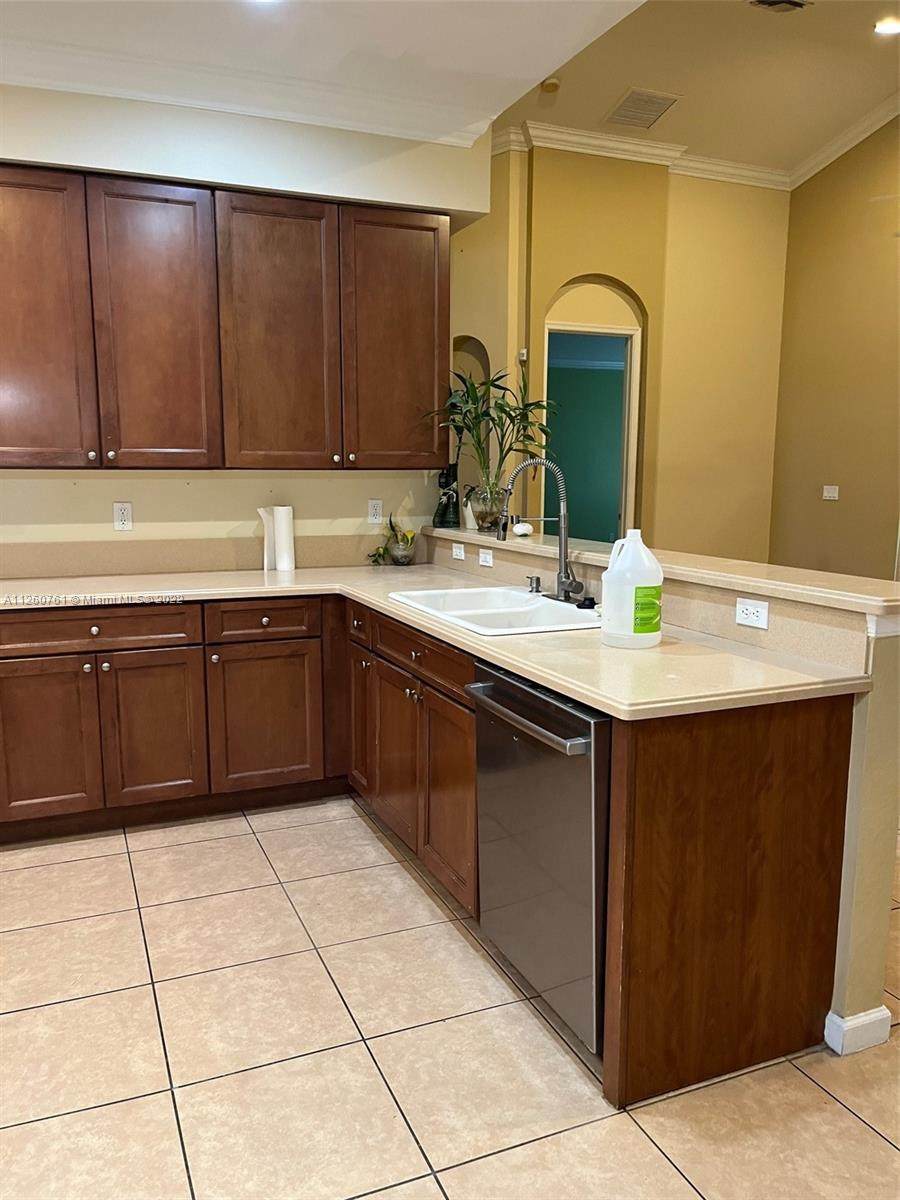 1872 Jamesport Dr - Photo 1