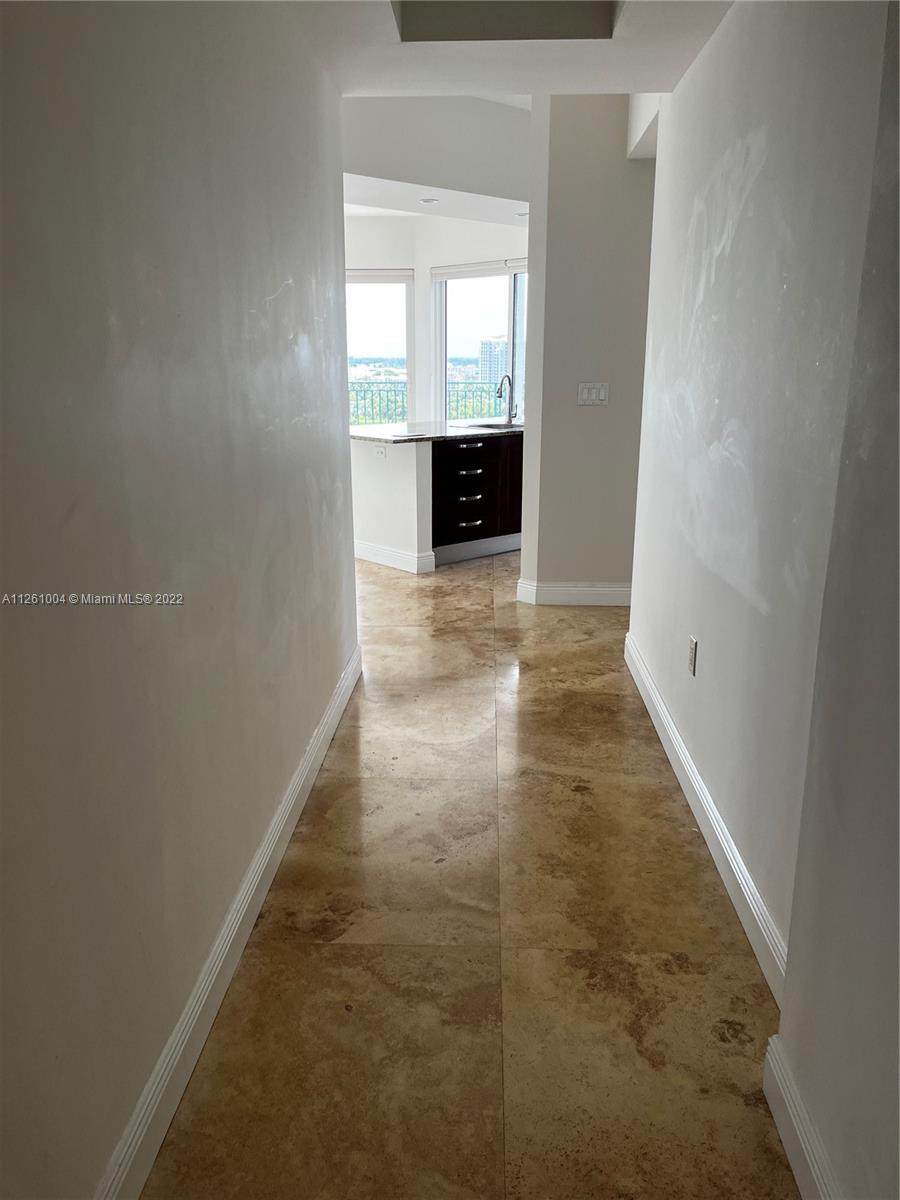 20000 Country Club Dr - Photo 1