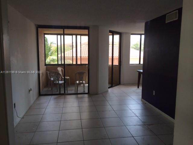 8205 152nd Ave - Photo 1