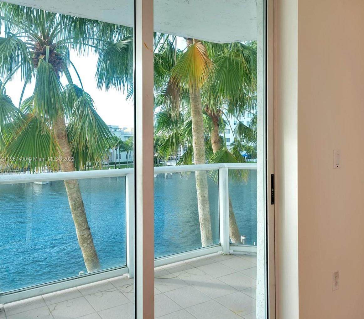 5900 Collins Ave - Photo 1