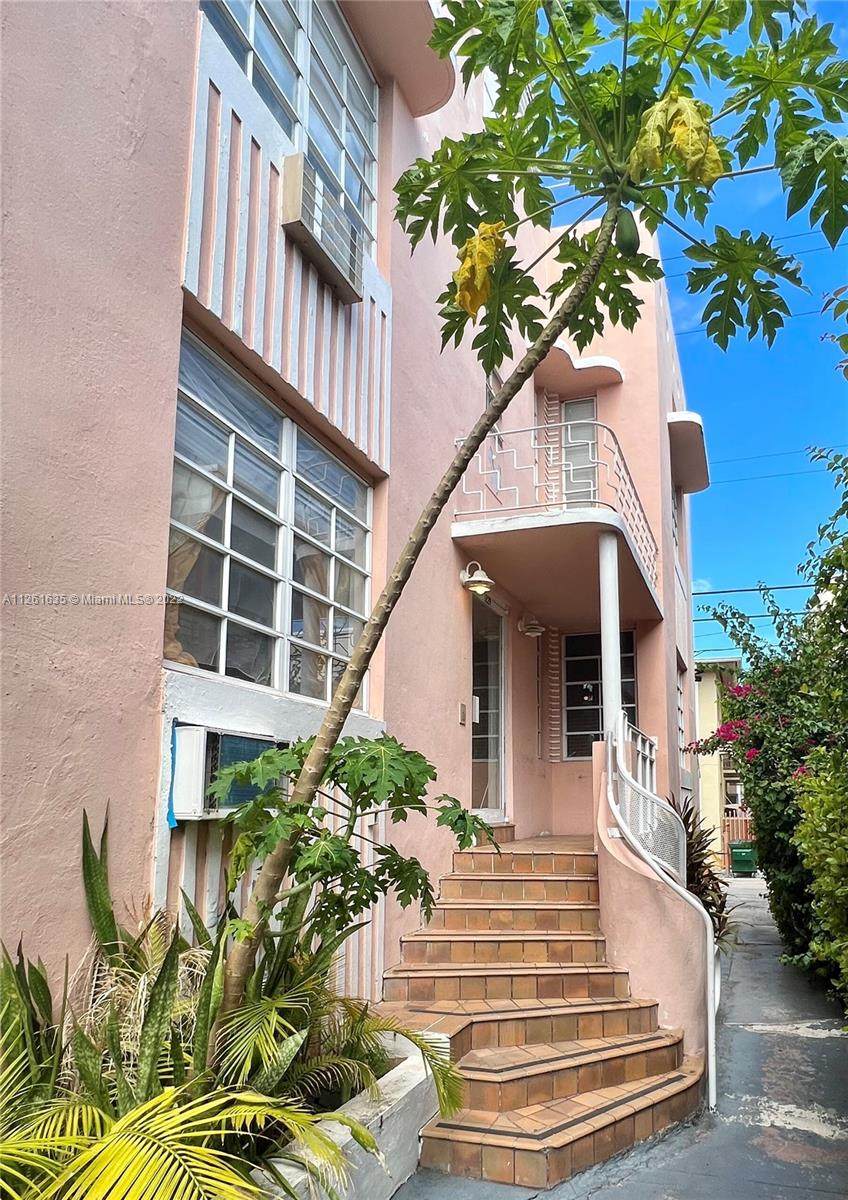 1229 Euclid Ave - Photo 1
