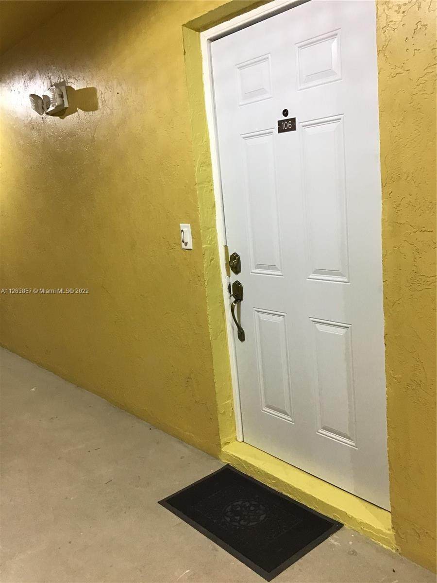3021 Oakland Forest Dr - Photo 1