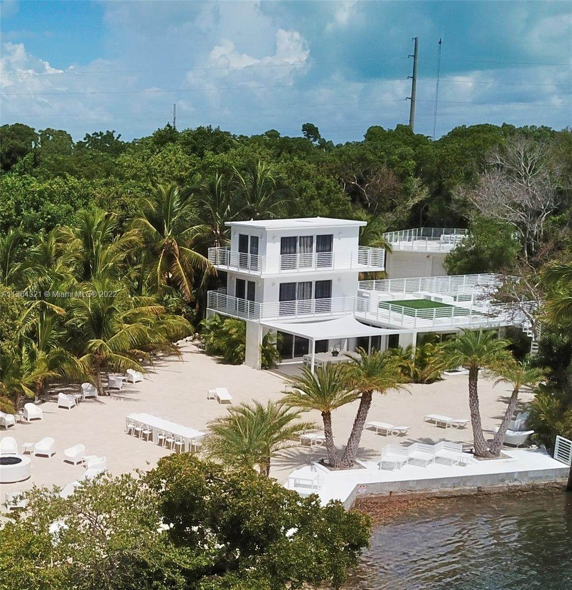 98701 Overseas Highway - Photo 1