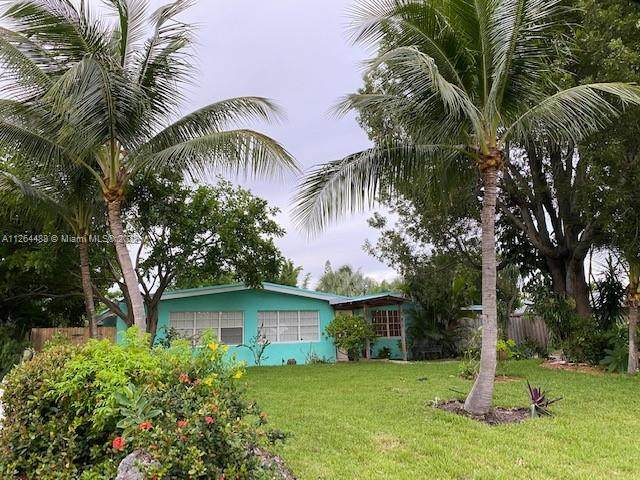 141 25th Ave - Photo 1