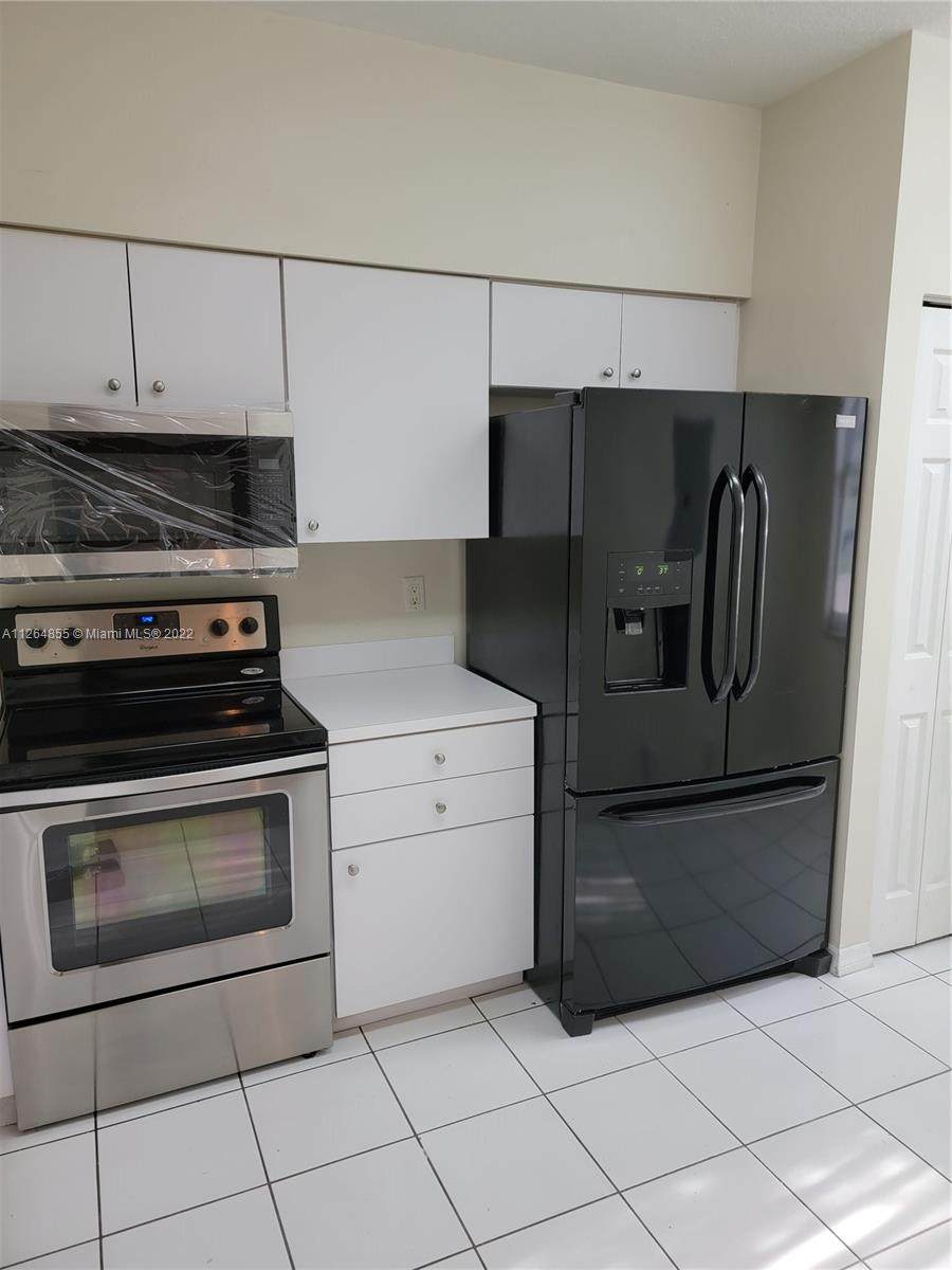 835 212th Ter - Photo 1