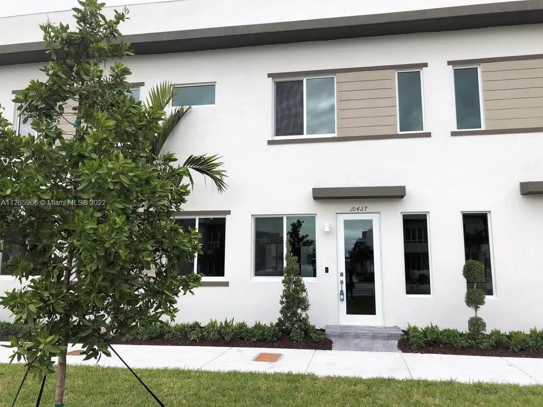 10427 66th St - Photo 1