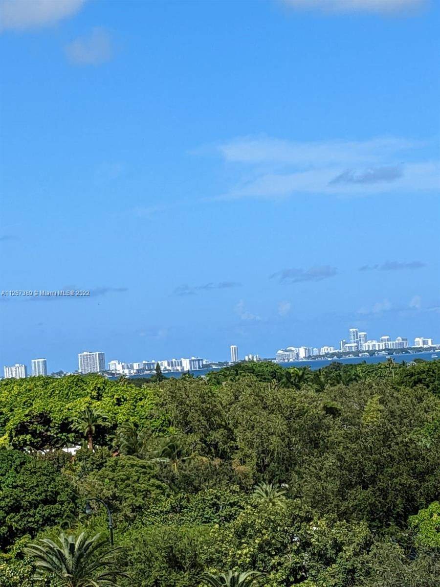 4250 Biscayne Blvd - Photo 1