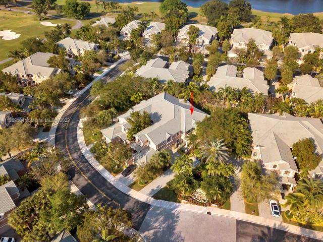 2602 Center Ct Dr - Photo 1