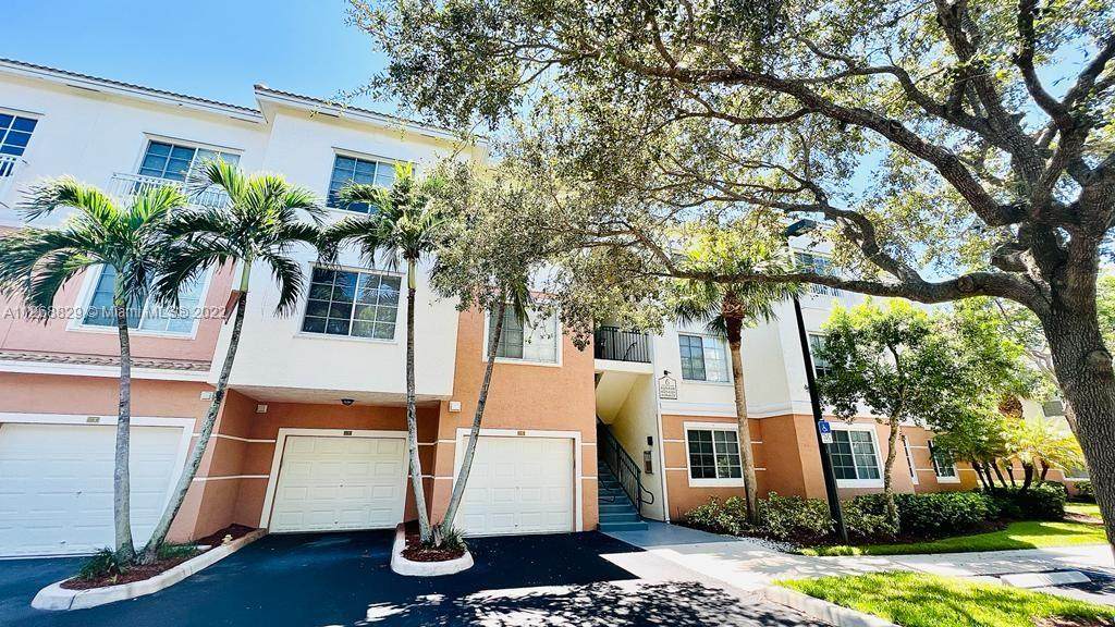 6306 Myrtlewood Circle - Photo 1