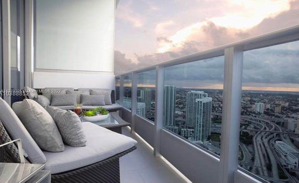 200 Biscayne Boulevard Way - Photo 1