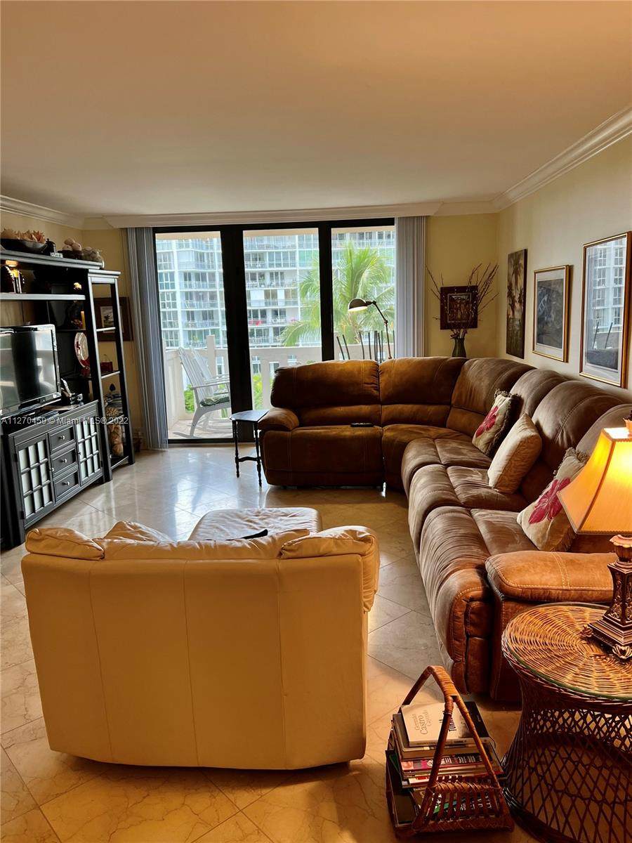 1111 Crandon Blvd - Photo 1
