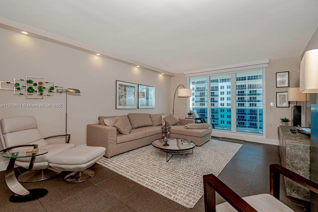 2301 Collins Ave - Photo 1