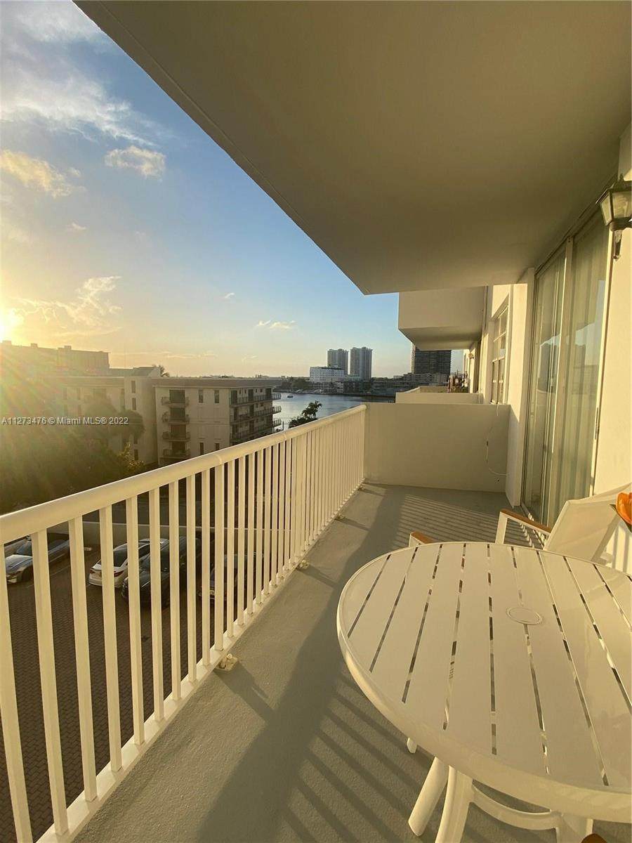 137 Golden Isles Dr - Photo 1