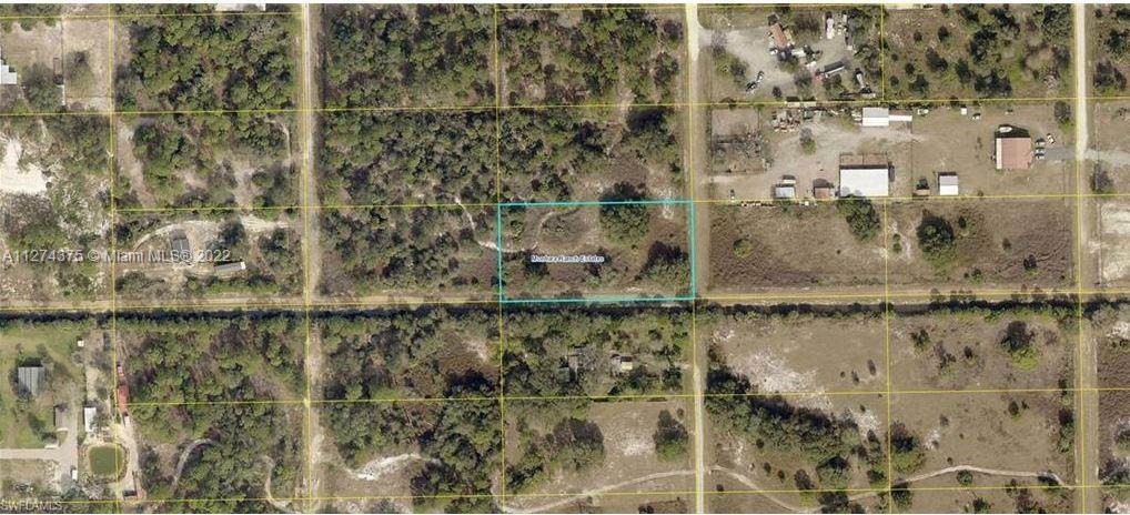 570 Jinete St - Photo 1
