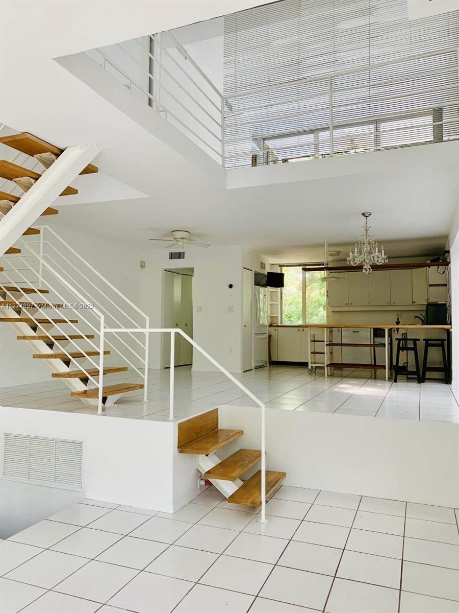3138 Center St - Photo 1