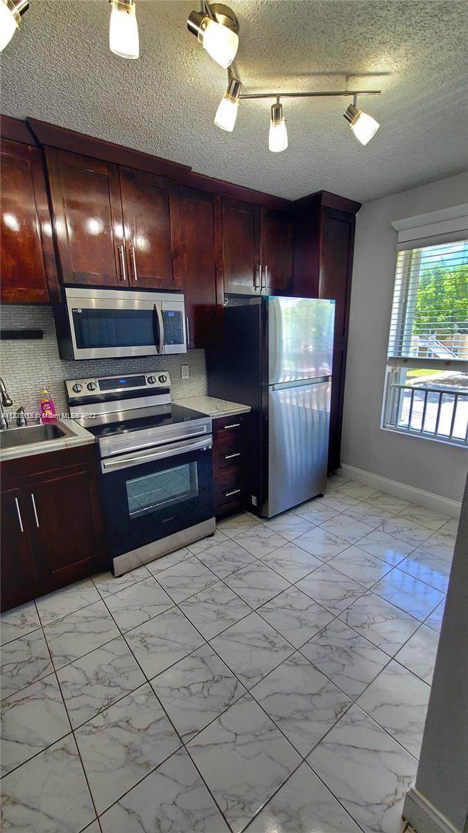 8003 21st Ct - Photo 1