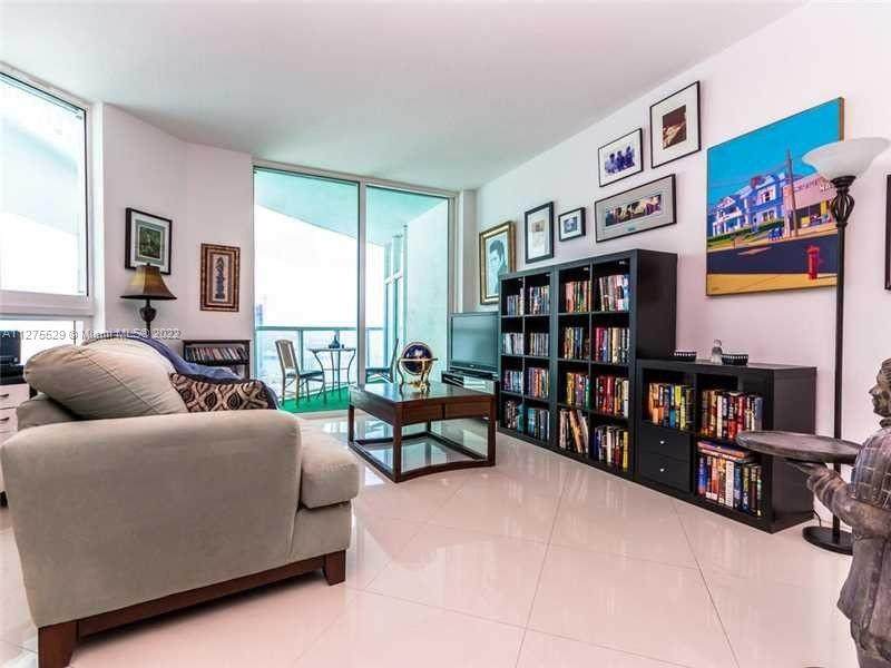 1900 Bayshore Dr - Photo 1