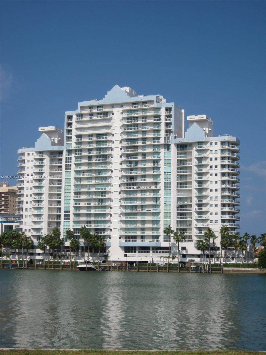 5900 Collins Ave - Photo 1