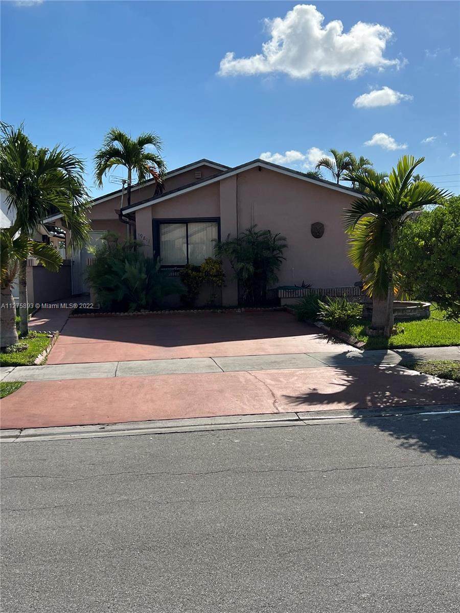 19811 124th Ave - Photo 1