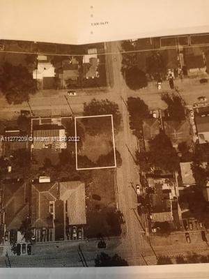 1300 38th St - Photo 1