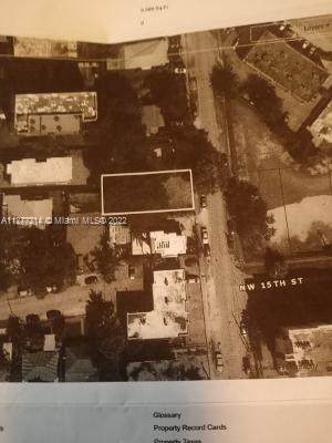 1514 15th Ave - Photo 1