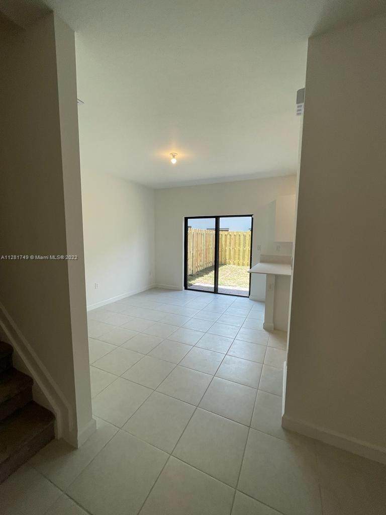 11915 246TH TER - Photo 1