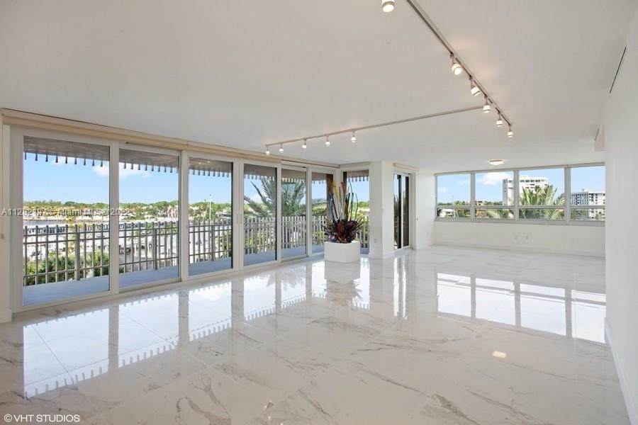 2 Grove Isle Dr - Photo 1